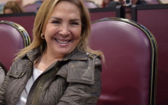 Diputada de Morena en Veracruz pide licencia tras polémica por boda de su sobrina en España