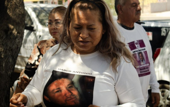 Sepultan al hijo de la buscadora Ceci Flores en Hermosillo.