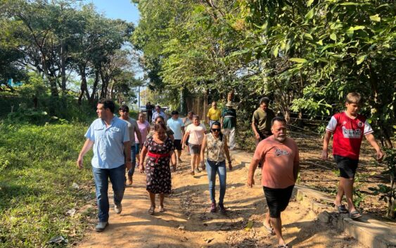 Alcalde de Cosoleacaque mantiene cercanía y diálogo con la ciudadanía encolonias y localidades