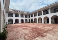 Ex empleados de Acayucan denuncian despidos sin liquidación; preparan demandas