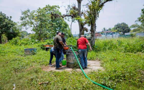 REALIZAN SEGUNDA ETAPA DE LIMPIEZA EN “LOS POSITOS” DEL BARRIO TERCERO EN OLUTA