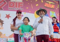 Gobierno de Minatitlán festejan a los niños con divertido festival
