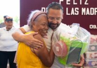 Pedro Miguel y Sonia Marie, refrendan su reconocimiento a las madres con entrega masiva de presentes en la Alameda
