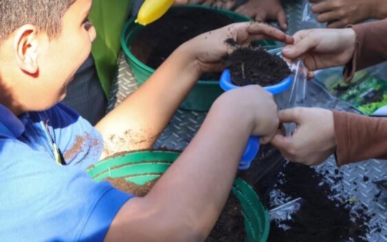 Impulsa Coatzacoalcos cultura ambiental con inauguración del primer Compostero Escolar