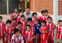 Alcalde de Cosoleacaque realiza recorrido y atiende a estudiantes y vecinos