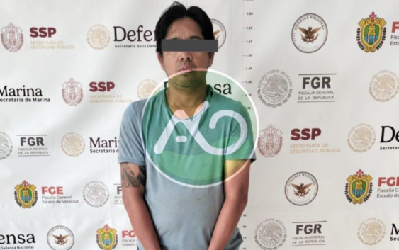 Taxista de Acayucan detenido en Hueyapan