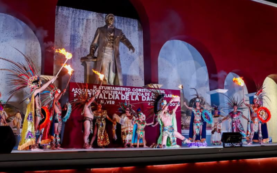 Gobierno de Minatitlán festeja el Día de la Danza