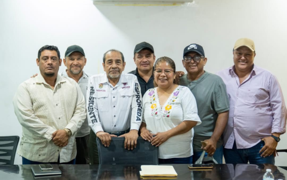 Guillermo Reyes Espronceda se reúne con autoridades del área rural