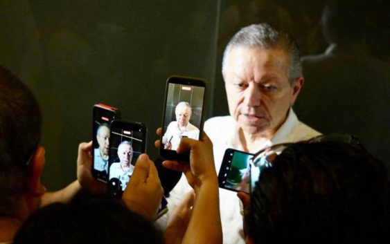 Zaldívar asegura que Rocha Moya y Gámez Mendívil perdieron el fuero al pedir licencia
