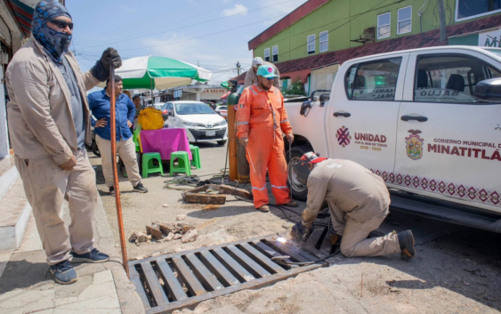 Gobierno de Minatitlán atiende infraestructura pluvial en la zona centro