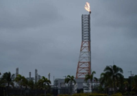 Refinería en Dos Bocas opera con normalidad tras flamazo: Pemex