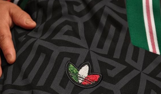 Denuncian abuso laboral y atropello a la cultura indígena en colección de Adidas para la Selección