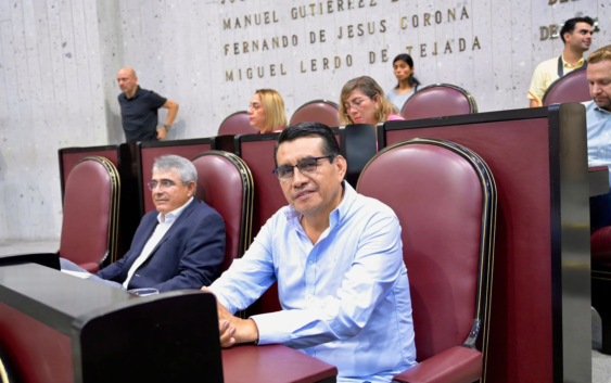 Como maestro aspiraba a comprar un caballo para trasladarme, no conozco de yates: Esteban Bautista