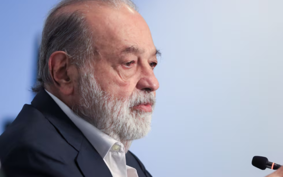 Carlos Slim da un espaldarazo a la política económica de Sheinbaum con una inversión de 5.000 millones de dólares