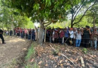 Tensión en Soteapan por inspección de terreno donde buscan construir basurero