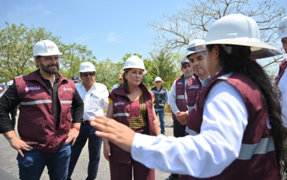 Celebra Pedro Miguel Rosaldo inversiones federales para Coatzacoalcos