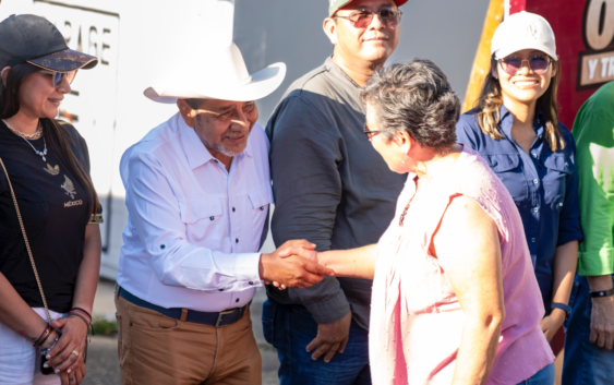 Guillermo Reyes Espronceda da arranque a rehabilitación de red de drenaje y agua potable en Santa Clara