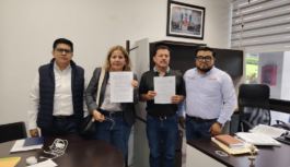 En el Congreso, firman acuerdos ediles de Camarón de Tejeda
