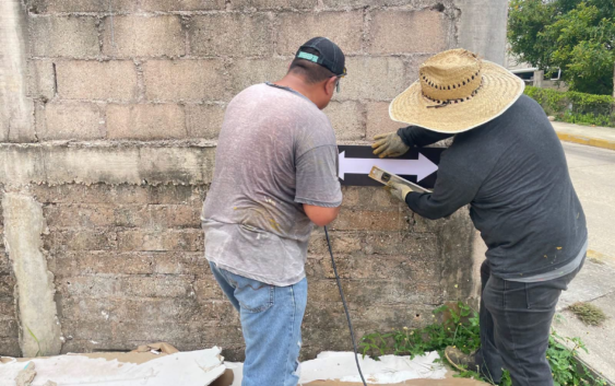 Gobierno de la Unidad realiza mejoras en señalización de la colonia Vicente Guerrero