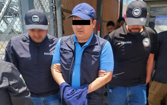 EE.UU. detiene a funcionario de Aduanas de México por presuntos nexos criminales