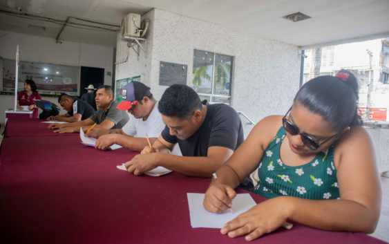 Realizan jornada de reclutamiento para la Policía Estatal en Minatitlán