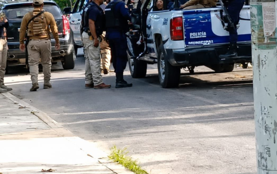 ACUSAN A POLICIAS MUNICIPALES DE COSAMALOAPAN DE PRESUNTAMENTE CAUSAR LA MUERTE DE UN CIUDADANO