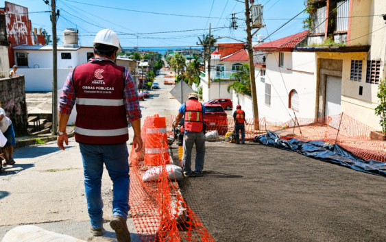 “Estamos rescatando la ciudad”: supervisa Pedro Miguel Rosaldo obras de rehabilitación en la colonia Vistalmar