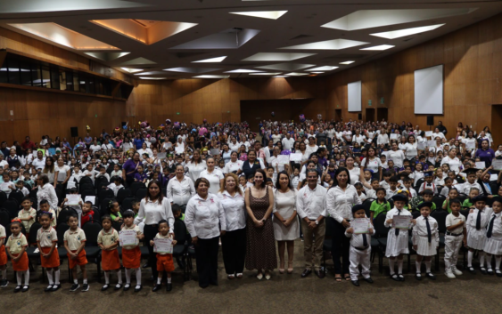 Celebran Ayuntamiento y DIF Coatzacoalcos graduación de más de 500 niñas y niños de CADI y CAIC