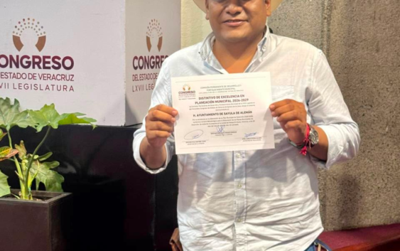 Sayula recibe reconocimiento por su planeación municipal