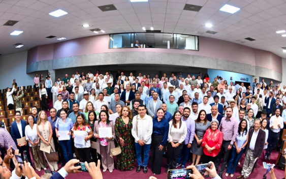 Entrega Congreso 156 Distintivos de Excelencia en Planeación Municipal 2026-2029
