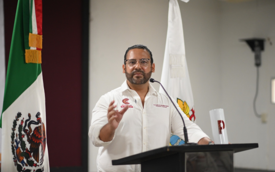 Anuncia Pedro Miguel Rosaldo García nueva Unidad Médica Móvil permanente para Coatzacoalcos