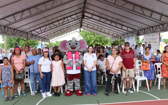 Acerca Brigada de Servicios Gratuitos salud y bienestar a la colonia Olmeca