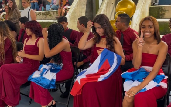 Migrantes de Distintas Nacionalidades se Gradúan en Tapachula, Chiapas