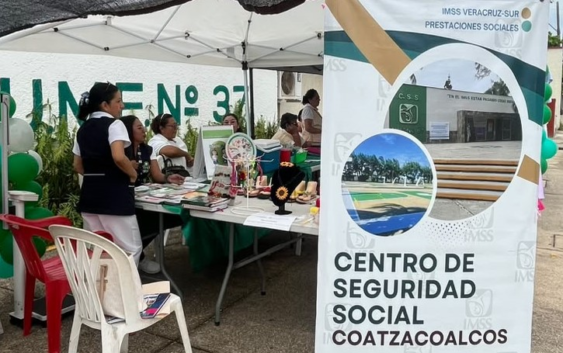 Realiza IMSS Veracruz Sur Feria de la Salud en Coatzacoalcos