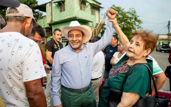 Guillermo Reyes Espronceda atiende una demanda histórica en Minatitlán