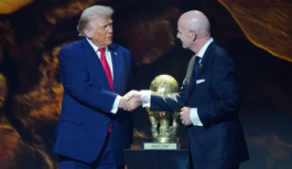 Trump pidió a la FIFA que revisara la suspensión de un jugador de EE. UU. Trump pidió a la FIFA que revisara la suspensión de un jugador de EE. UU.